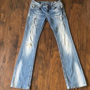 Low Rise Miss Me Denim size 28